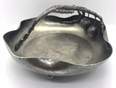 Plato cuádruple figurativo cerezas James W con mango de mechones de colección Foto 1 de 4