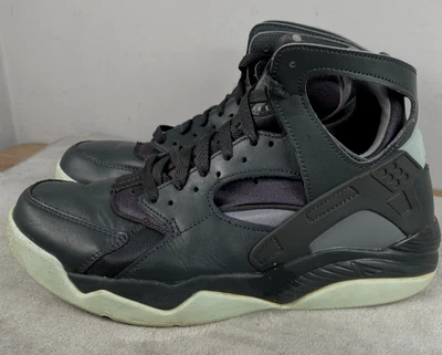 Nike Air Flight Huarache - Smoke Grey - FJ4839-001 - Men's Size 9.5 - Image 1 of 4