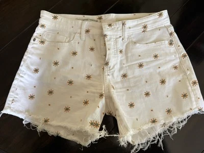 Shorts jeans Anthropologie Pilcro bordado feminino 26 slim namorado branco - Imagem 1 de 3