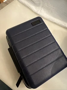 UNITED AIRLINES First Business Class Away Amenity Kit Cerniera Nera - Aperto Nuovo - Foto 1 di 7