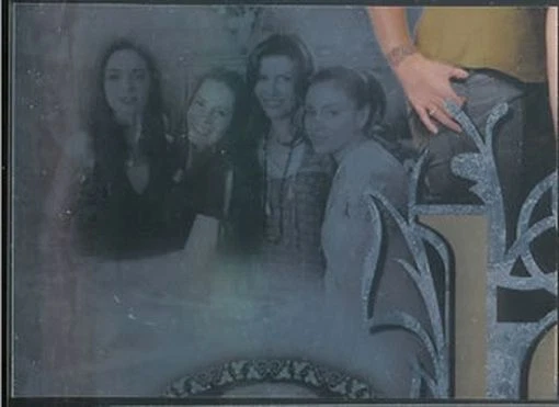 Charmed Forever FOIL Legacy Puzzle Chase Card L8 - Image 1 of 1