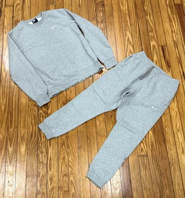 Nike Sportswear Club Fleece Sweatshirt & Pants Gray Sweatsuit Size Medium - Image 1 of 3