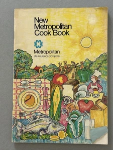 Vintage 1973 New Metropolitan Cookbook PB - Picture 1 of 9