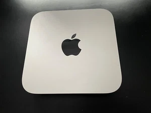 Apple MAC Mini und LG Ultrafine Monitor 27 Zoll 5K - Bild 1 von 3