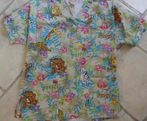 CUTE Dental/Ortho Scrub Small Top with Jungle Animals -Excellent Condition - Picture 1 of 3