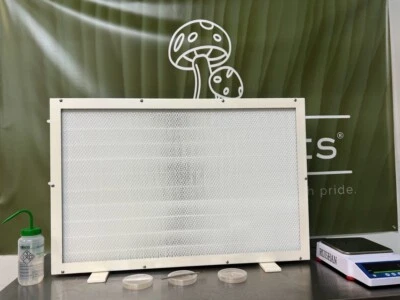 Campana de flujo laminar horizontal 24x36 filtro H14 99,999% @ 0,3 Foto 1 de 3