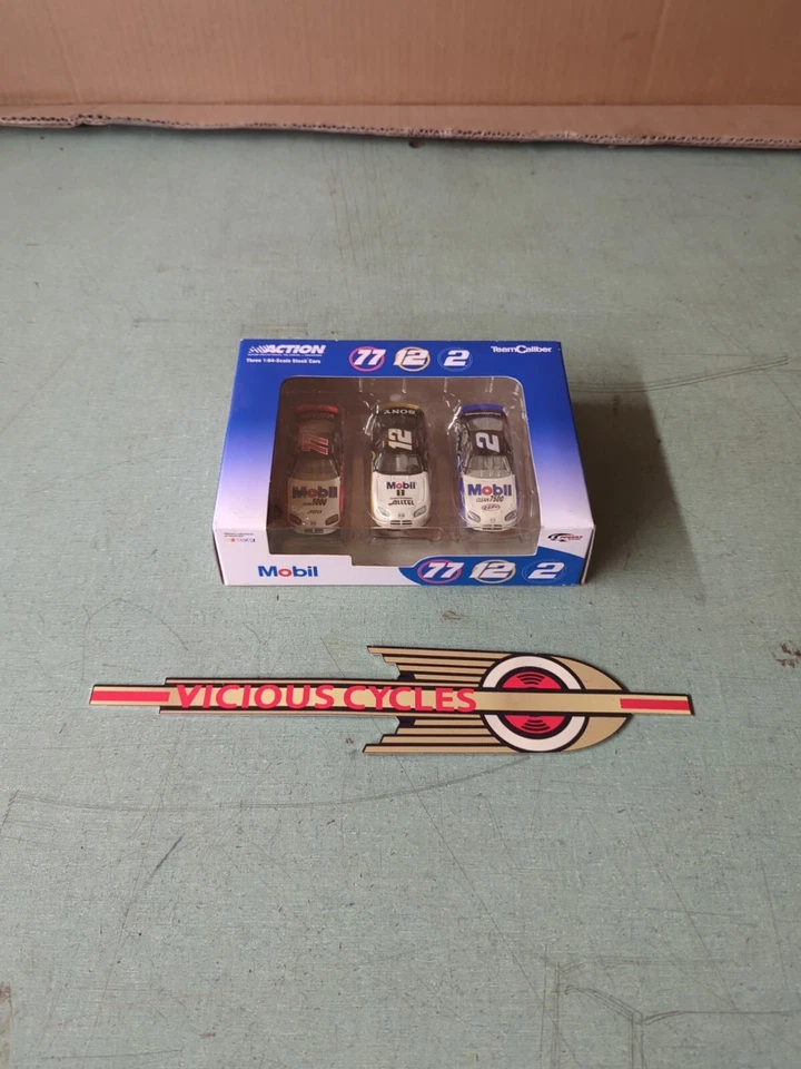 1:64 Team Caliber 1999 Ford #12 Mobil #77 # 2 ,  3 Pack Unopened  - Image 1 of 4