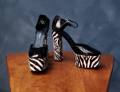 VENTA FLASH Zapatos Giuseppe Zanotti Negro Charol y Plataforma Cebra 40.5 Nuevos en Caja Foto 1 de 4