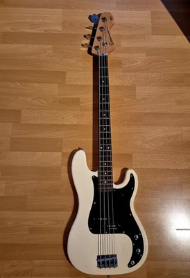 E Bass - Bild 1 von 2