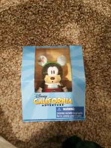 DISNEY VINYLMATION GOOFY CALIFORNIA ADVENTURE ANNUAL PASSHOLDER 3" - Picture 1 of 5