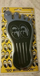 MOONEYES GAS PEDAL COVER LARGE FOOT RAT HOT ROD Dune Buggy R3034L FREE SHIPPING - Foto 1 di 2