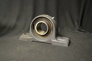 FAFNIR RSA 2 7/16 PILLOW BLOCK BEARING - CAST IRON - TWO BOLT BASE  - Picture 1 of 4