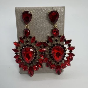 Red Crystal Teardrop Dangle Earrings, Gold Tone Abstract Chandelier Style, NWT - Picture 1 of 3