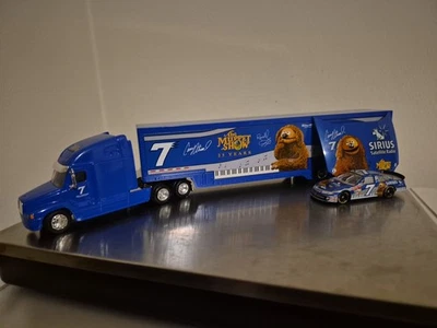 Action Nascar Casey Atwood #7 Sirius Dodge Intrepid Diecast Car And Hauler 1:64 Foto 1 de 4