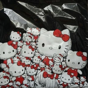 Junji Ito x Sanrio GAL Tomie Hello Kitty Collab T-shirt L Exclusive NEW - Picture 1 of 2