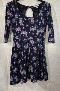 Lauren Conrad Dress Black Floral Size Large (36 Bust/36 Length) - Picture 1 of 6