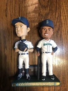 Seattle Mariners 2010 Junior & Ichiro "Cooperstown Bound" Bobblehead - Bild 1 von 2