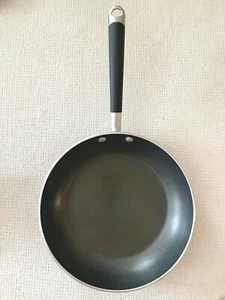 Member's Mark Nonstick 10" Fry Pan. Made in USA Pre Owned ( F52O) - Picture 1 of 7