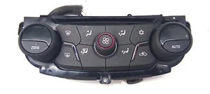 Used Holden Commodore VF Heater Controls CD Player Type Black 92273249 - Picture 1 of 5