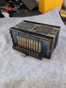 Vintage Akkordeon Made In Germany Bibermarke I Got To Check This Thing Out In - Bild 1 von 24