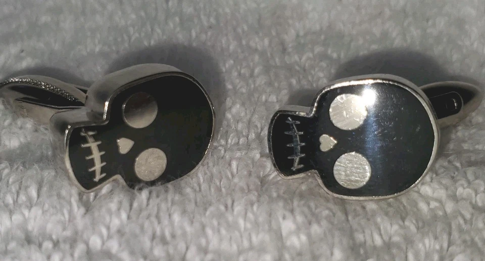 Запонки с черным черепом ACME Studio Frieda Kahlo 1/2 дюйма - Изображение 1 из 4