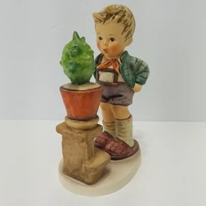 Cactus niño porcelana confidencial Goebel Hummel #314 6" TMK5 1972 como nuevo - Imagen 1 de 9