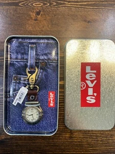 Reloj de Bolsillo y Brújula Marrón Levi's De Colección NUEVO con Caja de Hojalata - Imagen 1 de 5