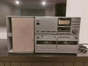 VTG Hitachi FX-7 Compact Disc Stereo System 1991 Tested & Working W/ Speaker - Picture 1 of 10