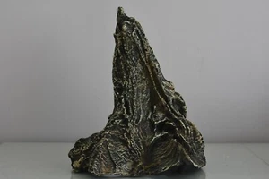 Aquarium Detailed Rocky Mountain Outcrop Ornament Flatback 22 x 15 x 30 cms - Picture 1 of 7
