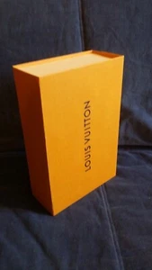 LOUIS VUITTON, OVP 27x18x8 cm - neuwertig - Bild 1 von 3