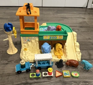 Vintage 1984 Fisher-Price Little People Zoo Nearly Complete Animals - Picture 1 of 17