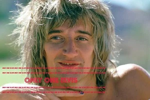 1973 RARE SUPERSTAR Singer ROD STEWART Poolside UP-CLOSE & UNSEEN 03 - Picture 1 of 1