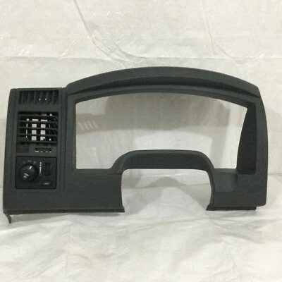 Dodge Dakota 2005-2007 velocímetro borde envolvente bisel con ventilación e interruptor OEM  Foto 1 de 4