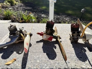 2 motores de avión de radiocontrol pequeños McCoy Red Head #35 y 19 de colección - Imagen 1 de 12