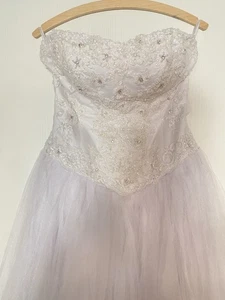 Brautkleid Weis mit Perlen Stickerei Unterrock Aufbewahrungstasche Gr. 34/36 - Bild 1 von 23