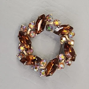 Wreath Brooch Vtg Brown Marquise Glass AB Rhinestones Gold Tone Pin 1.75" - Picture 1 of 12