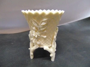 VINTAGE BELLEEK FOOTED FLOWER POT VASE 2ND BLACK MARK 3.5" X 3.5" WHITE - Picture 1 of 13