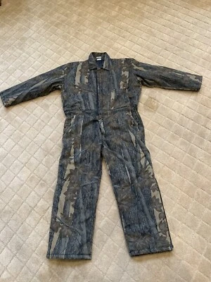 Trebark Men’s  Insulated Hunting Camo Coveralls  Sz: Large - Image 1 of 4