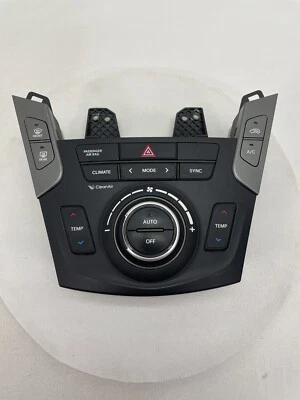 Hyundai Santa Fe 2017 control de clima climatización peligro de descongelación refrigeración calefacción Foto 1 de 4