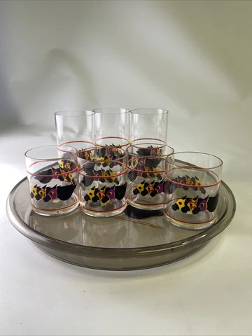 Horse Race Glasses 7 Piece Plastic Bar Set (Missing One Piece) Cover