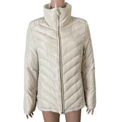 Chaqueta Kenneth Cole Reaction para mujer grande acolchada pluma blanca  Foto 1 de 4