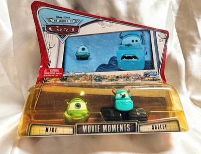 DISNEY PIXAR CARS 2 MOMENTOS DE PELÍCULA SOBREALIMENTADOS MIKE AND SULLY NUEVO Foto 1 de 3
