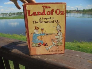 ANTIQUE BOOK " LAND OF OZ" 1904 BRAUN - Foto 1 di 16