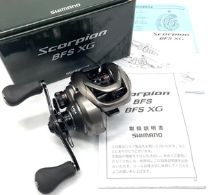 Moulinet de lancer d'appât droit Shimano 17 Scorpion BFS XG en boîte de JPN "NEUF" - Photo 1 sur 24