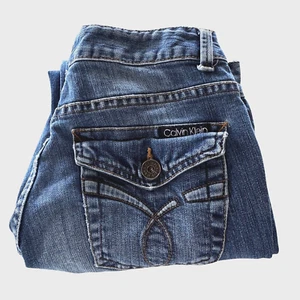 Jeans Calvin Klein para mujer talla 4 azul bolsillos con solapa medidas 30 X 29 - Imagen 1 de 10