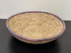 Vintage enge Schlaufe gewebter runder Korb natürlich Boho Chic hängend/Tischplatte 18" Durchmesser - Bild 1 von 9