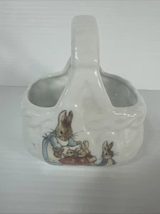 The World of Beatrix Potter Peter Rabbit Reutter Porcellana Cesto 2010 - Foto 1 di 3