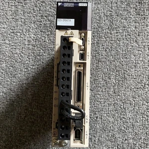 one Used   SGDV-2R8A01A servo drive Fast Delivery #hj - Picture 1 of 3