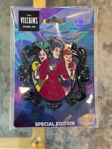 DISNEY PALM Pin Lady Tremaine Step Sisters CAMEO LE 400 Villains Exclusive - Picture 1 of 2