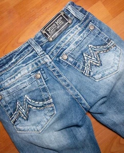 Miss Me Girls Capri Jeans Distressed Medium Wash Denim Embroidered Size 14 - Picture 1 of 5